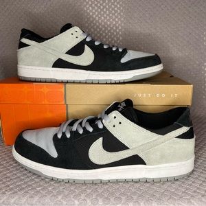 Nike SB Zoom Dunk Low Pro Black Wolf Grey White Skateboarding Shoes 854866-001